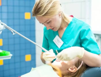Особенности лечения зубов у детей под наркозом
